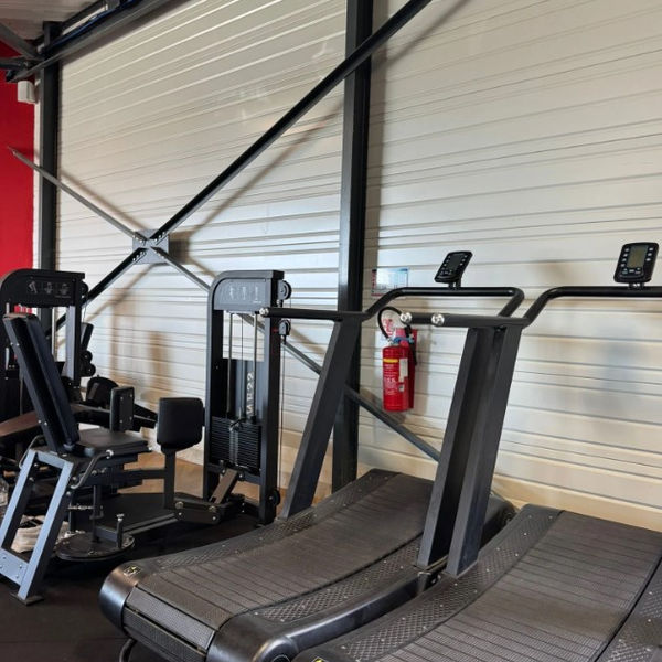 Équipement musculation premium salle de sport Échillais